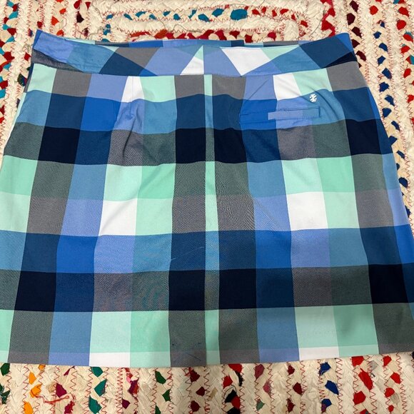 Izod Plaid Golf Skirt - Picture 3 of 3